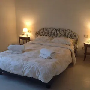 https://central-station.italymilanhotels.net